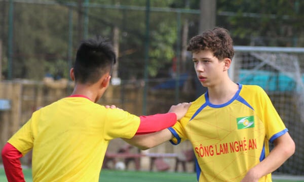 Martin Thiên gây ấn tượng mạnh tại đội trẻ Sông Lam Nghệ An.